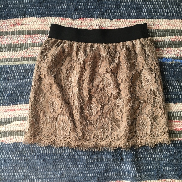 NWOT Taupe Layered Lace Mini Skirt by Ultra Pink - Picture 2 of 4